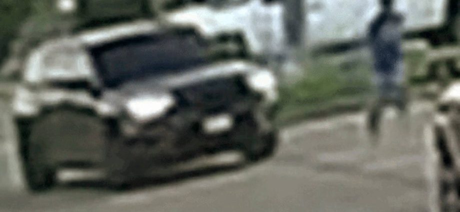 ice-agent-driving-vehicle-that-struck,-injured-houston-man-is-placed-on-administrative-leave