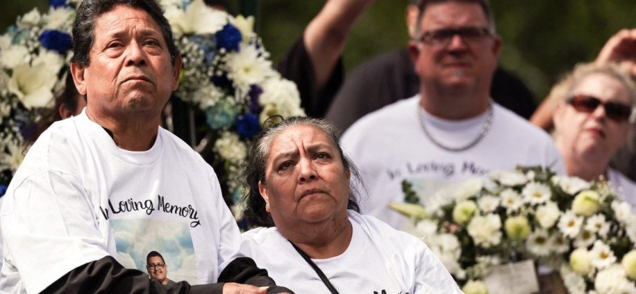 dying-in-ice-custody:-inside-one-family’s-story-of-heartbreak