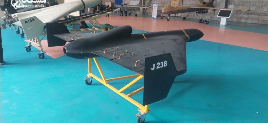 posting-strike-videos-online-may-help-russia-tune-its-drones’-optical-targeting.-moscow-now-pays-people-to-film-hits,-ukrainian-adviser-warns