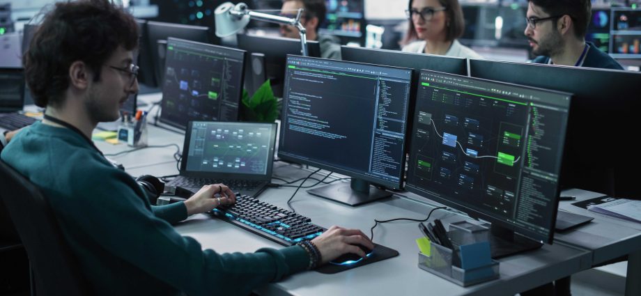 typesafe’s-jev-‘even-more-susceptible-to-attack’-than-llms,-says-security-vendor