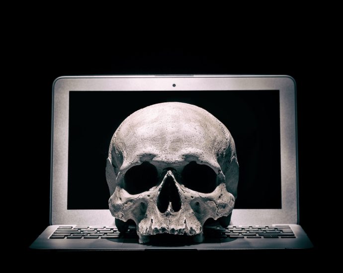 the-internet-isn’t-dead.-it’s-even-worse