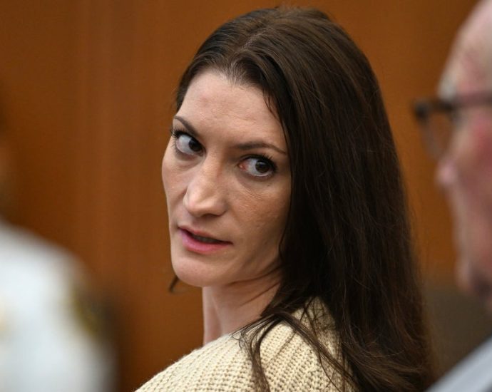 holdout-lindsay-clancy-juror-was-struck-by-how-‘methodical’-she-was