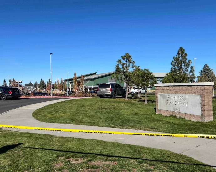three-children-and-a-teacher-killed-in-elementary-school-shooting-in-bend,-oregon