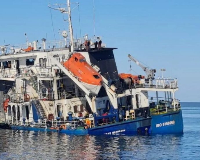 black-sea-grain-war-escalates:-ukraine-knocked-out-most-of-russia’s-grain-exports,-and-russia-is-now-sinking-ships-off-romania-and-bulgaria