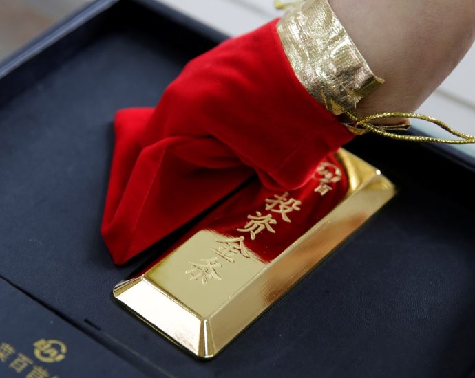 why-is-china-buying-up-gold?