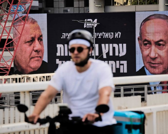 eisenkot-and-netanyahu-attempt-to-out-hawk-each-other-ahead-of-elections