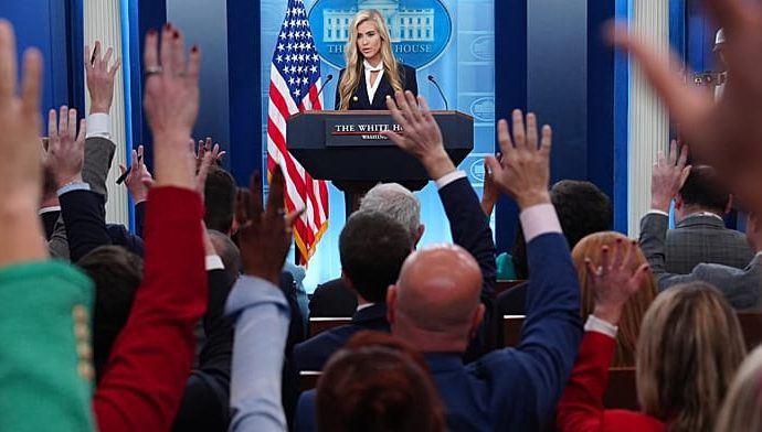 the-traitor’s-new-press-secretary-leaves-after-less-than-a-week-following-controversy