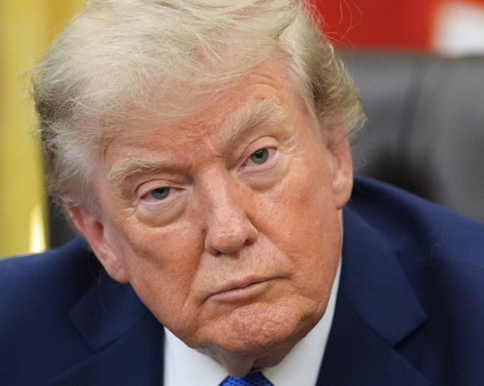 just-a-reminder-that-the-traitor-has-repeatedly-insulted-women-who-failed-the-bar