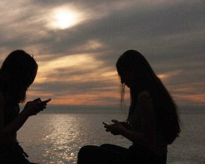 Fears About Kids’ Online Safety Unite Democrats and Republicans