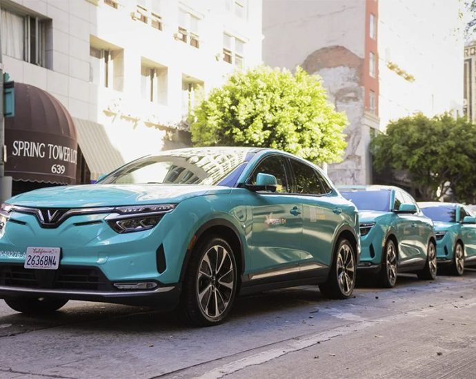 green-sm-launches-all-electric-taxi-service-in-los-angeles