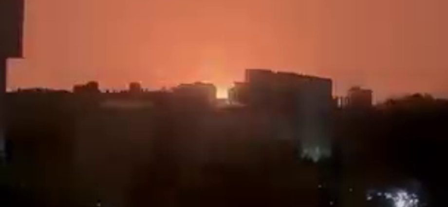 saudi-led-forces-try-to-break-houthi-siege-of-taiz-with-airstrikes