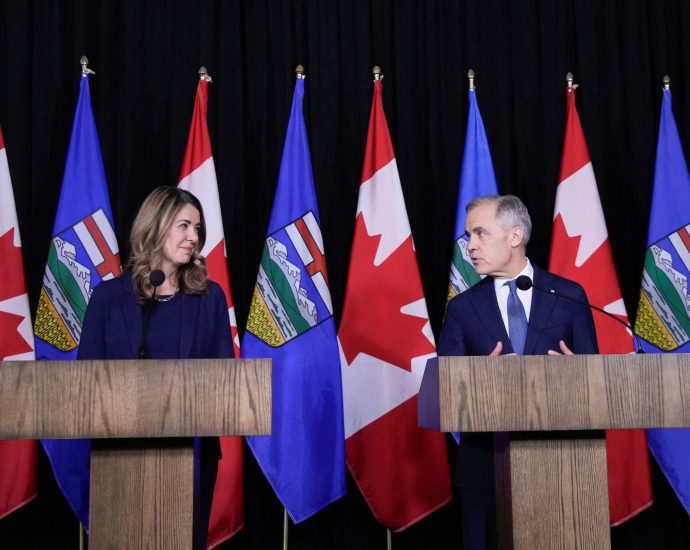 deaths,-injuries-after-fire-at-alberta-military-base:-canada-minister