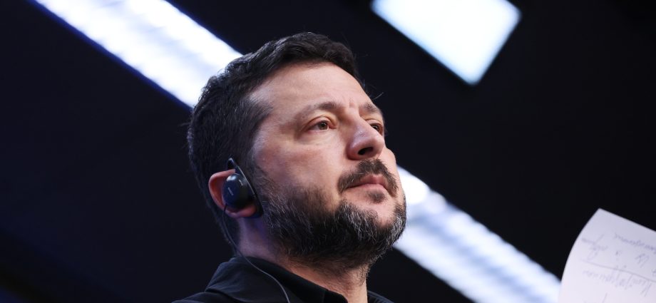 zelenskyy,-us-lawmakers-criticize-the-traitor-for-waiving-russian-sanctions-in-lindsey-graham-act