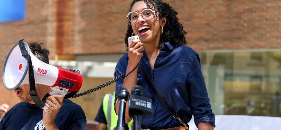 incoming-democrats-avoid-‘impeach-the-motherf**ker’-rhetoric
