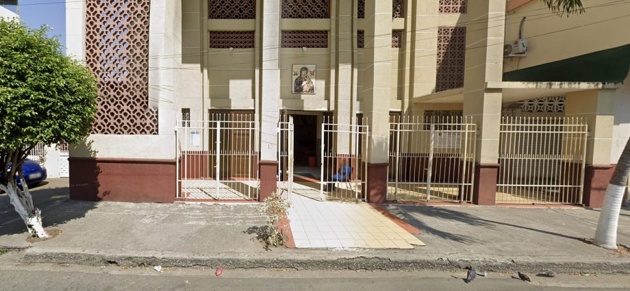 priest-in-ecuador-dies-after-crucifix-falls-on-him-during-livestreamed-mass