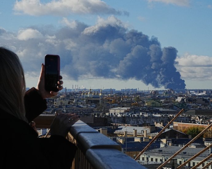 ukraine-launches-1,015-drones-at-russia;-oil-terminal,-depot-struck