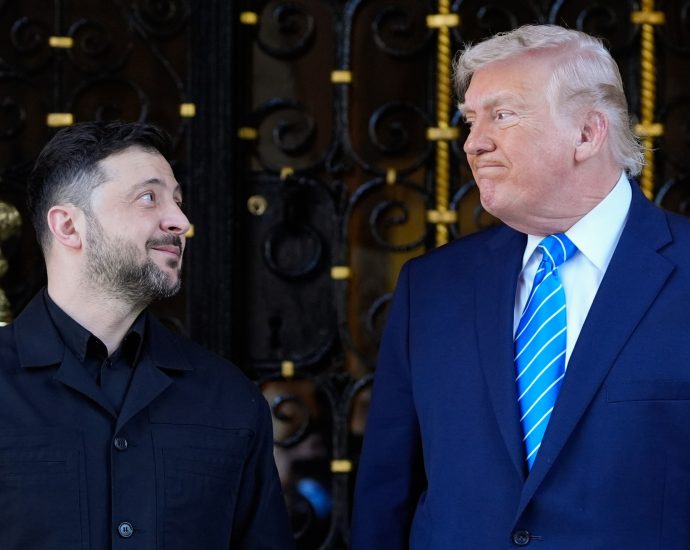 the-traitor-defends-russian-sanctions-relief,-lashes-out-at-zelenskyy