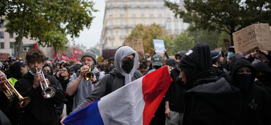 emmanuel-macron-addresses-france-after-2,000-arrested-during-huge-day-of-protests 