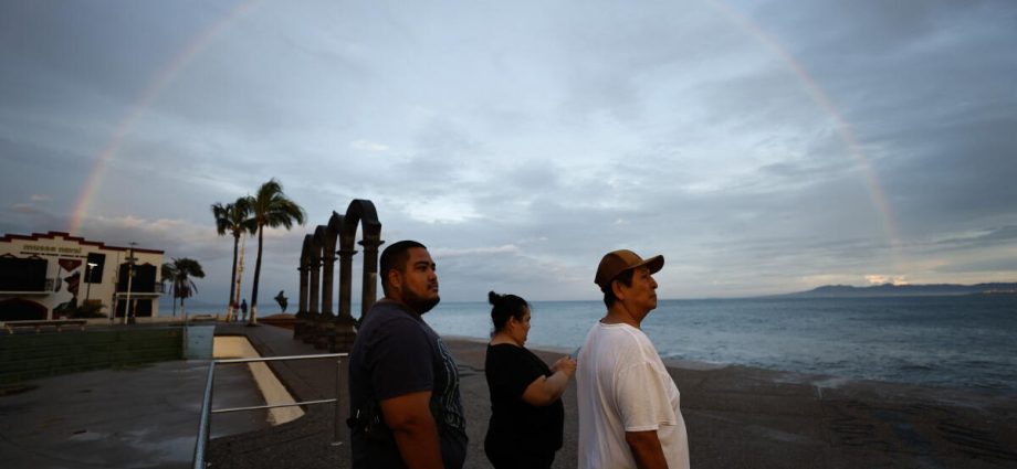 mexico’s-beleaguered-pacific-coast-braces-for-another-storm-in-record-hurricane-year