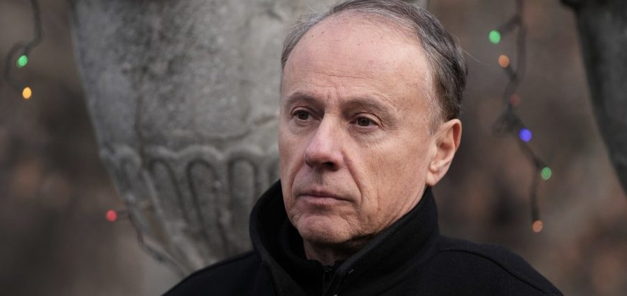 serbian-rector’s-phone-was-infected-with-spyware-during-student-protests,-group-says