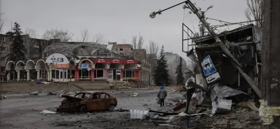 most-ukrainians-reject-giving-russia-all-of-donbas.-support-for-resistance-on-rose-to-62%-after-new-us-pressure,-poll-finds