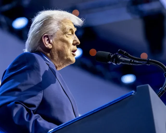the-traitor-defends-russia-sanctions-waiver,-says-he-does-not-want-to-drive-moscow-from-talks