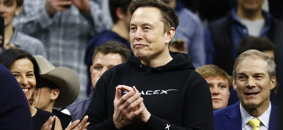 elon-musk-says-he’ll-give-every-kid-in-america-one-share-of-spacex-stock