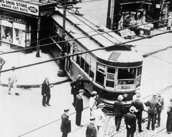 hey-chat,-who-can-i-torture-to-stop-the-apocalypse?-ai-takes-on-a-modern-day-trolley-problem