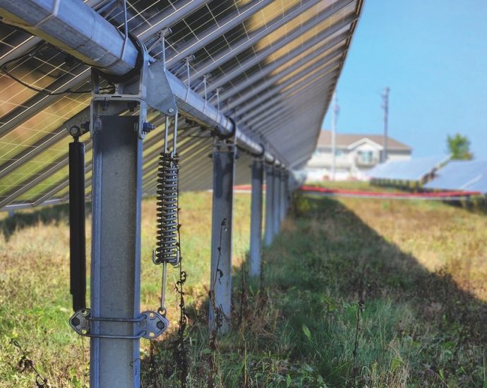 ‘who-here-is-against-solar?’