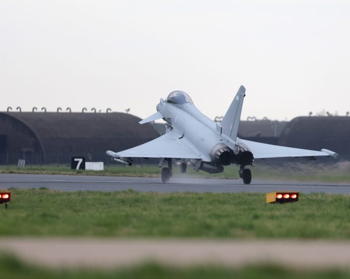 are-the-uk,-france-being-pulled-into-the-saudi-houthi-conflict?