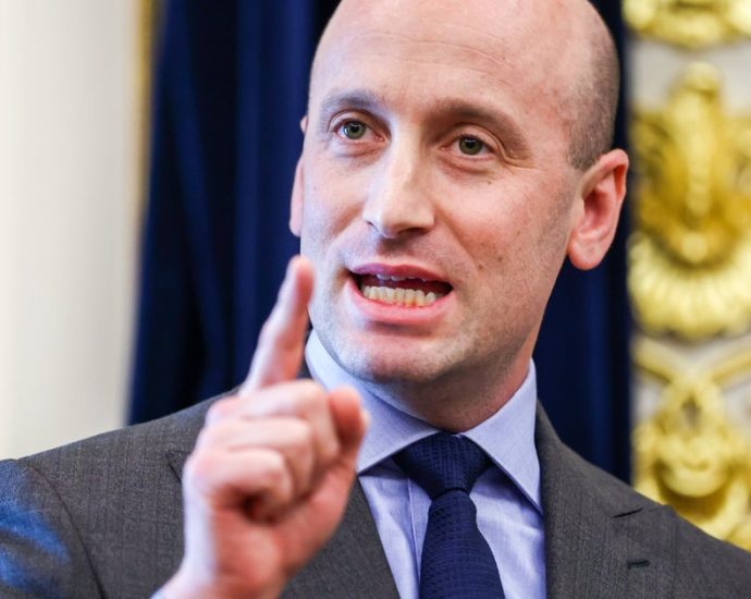 stephen-miller’s-oval-office-rant-sounds-like-the-traitor-suck-up-as-possible-promotion-looms