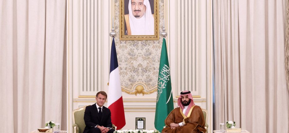 macron-makes-surprise-saudi-visit-as-france-secures-extra-diesel-supplies