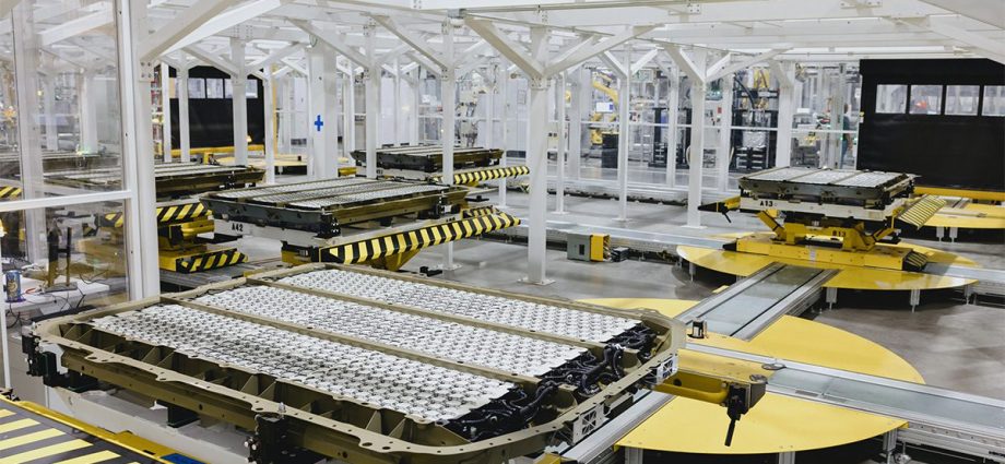 rivian-expands-redwood-partnership-to-recycle-battery-scrap-and-end-of-life-packs