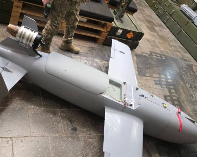 ukraine’s-best-answer-to-russia’s-jet-shaheds-is-its-own-jet-shahed,-turned-around-to-hunt-them