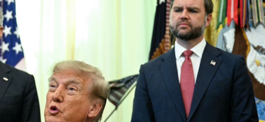 traitor-47-dodges-jd-vance-2028-endorsement-question,-with-vance-right-behind-him