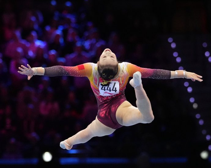 china-edge-usa-to-women’s-team-gold-at-gymnastics-world-championships