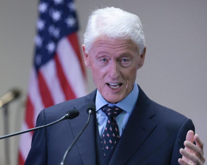 bill-clinton-quotes-quran-and-condemns-anti-muslim-rhetoric