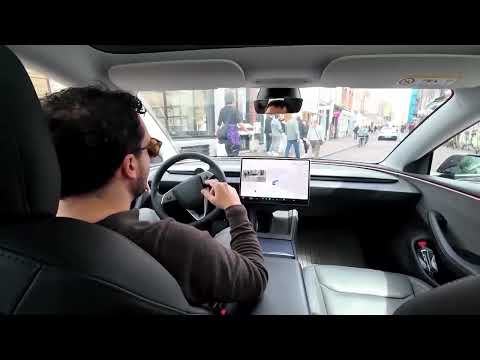 tesla-has-a-surprise-for-investors:-a-big-cut-in-investment