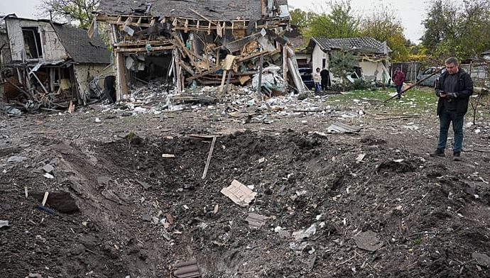 ukraine:-at-least-9-people-were-killed-in-russian-attacks-over-the-past-24-hours