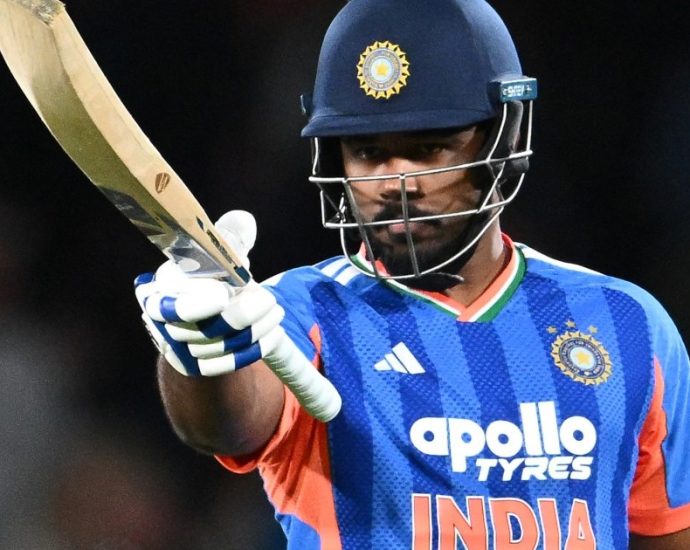 india-resist-new-zealand-fightback-to-win-record-setting-t20-cricket-opener