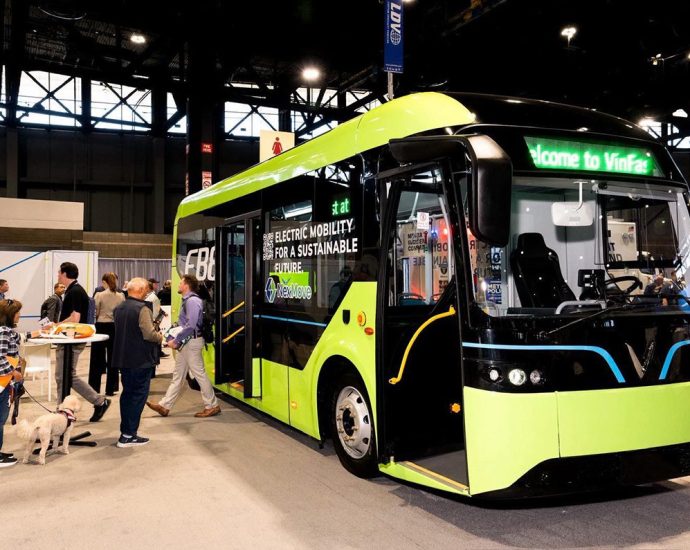 vinfast-introduces-electric-bus-lineup-to-the-us