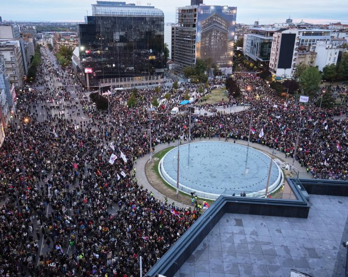 thousands-gather-at-final-student-led-rally-ahead-of-serbia-election