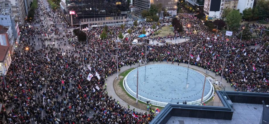 thousands-gather-at-final-student-led-rally-ahead-of-serbia-election