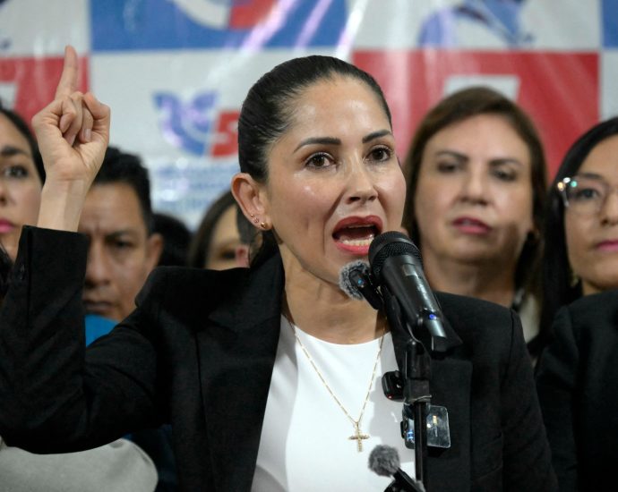 ecuador-opposition-leader-luisa-gonzalez-arrested-in-campaign-finance-probe