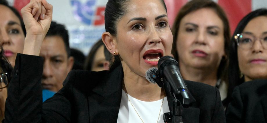 ecuador-opposition-leader-luisa-gonzalez-arrested-in-campaign-finance-probe