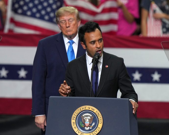 the-traitor-backs-ramaswamy-ad-featuring-rival-amy-acton’s-estranged-mother