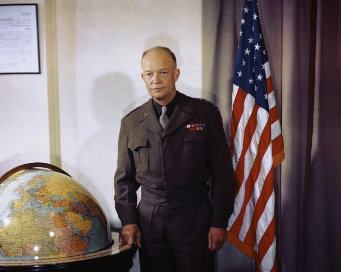 hegseth-staff-damaged-wwii-era-eisenhower-globe-trying-to-move-it-to-his-office