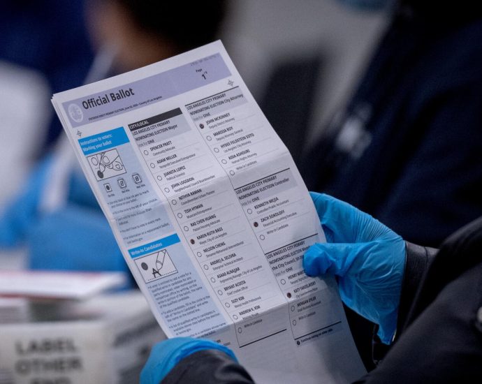 judge-limits-election-related-immigration-stops-amid-broader-legal-war-ahead-of-midterms