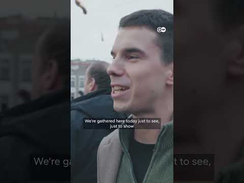 huge-crowds-fill-belgrade-for-final-rallies-before-election-|-dw-news