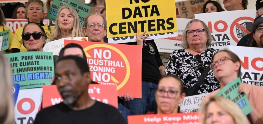 facing-pushback-on-data-centers,-tech-giants-are-promising-hosts-more-money-and-fewer-secrets